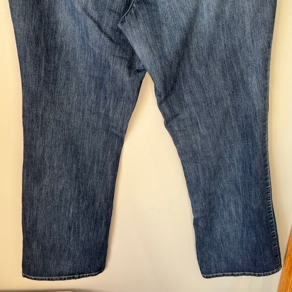 Christopher & Banks Dark Wash Bootcut Jean with Embroidered Pockets Size 14 - Picture 12 of 16